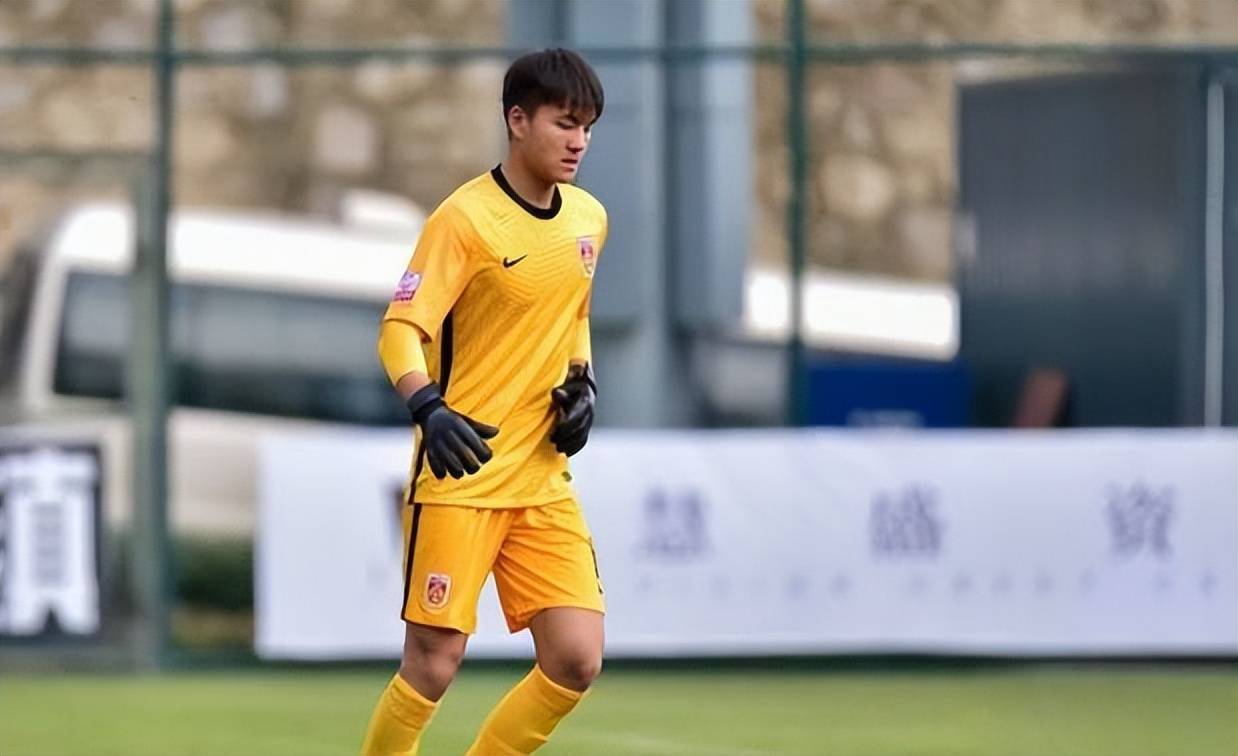 申花为何砸重金签他， 西甲历练+中超爆发， 门线技术太惊艳！